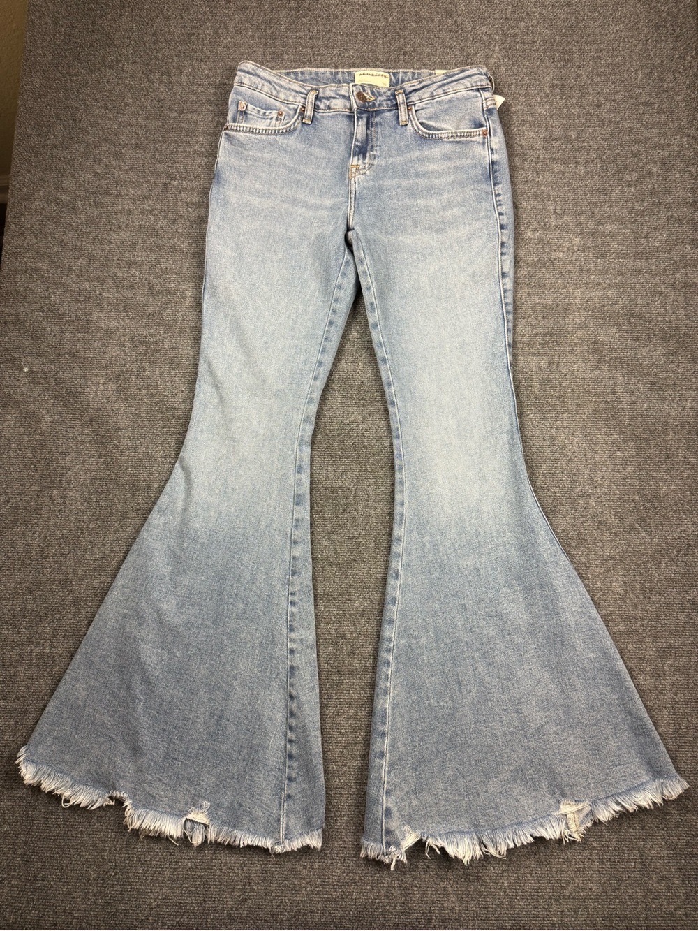 Free People We The Free 70's High Rise Retro Boho Flare Jeans Size 29 Frayed Hem